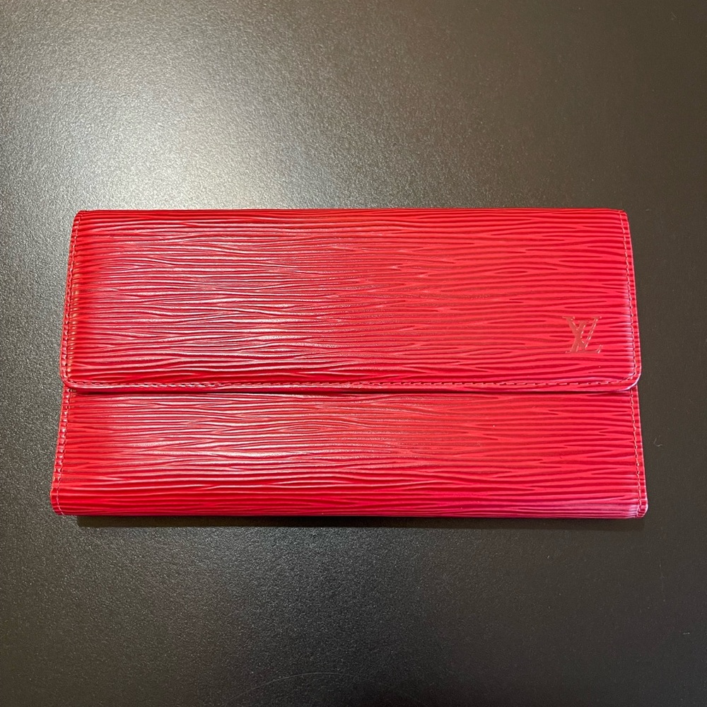 Louis Vuitton International Long Wallet